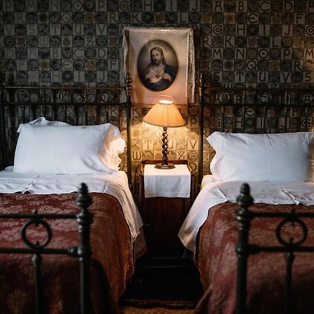 St Benedict - Victorian Bed And Breakfast Χέιστινγκς Εξωτερικό φωτογραφία