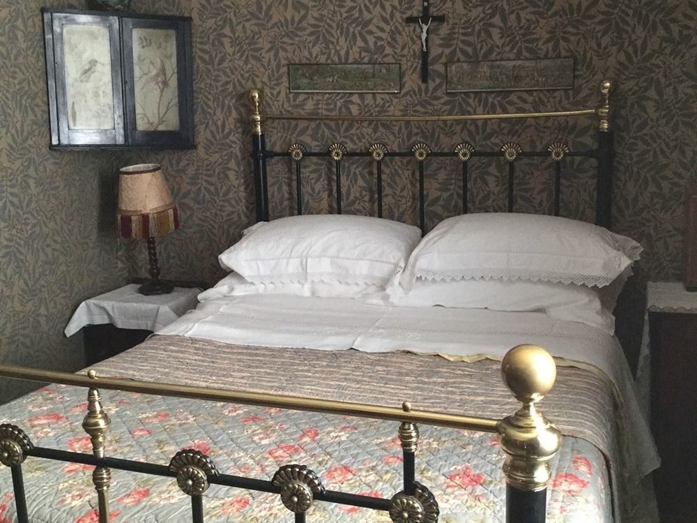 St Benedict - Victorian Bed And Breakfast Χέιστινγκς Εξωτερικό φωτογραφία