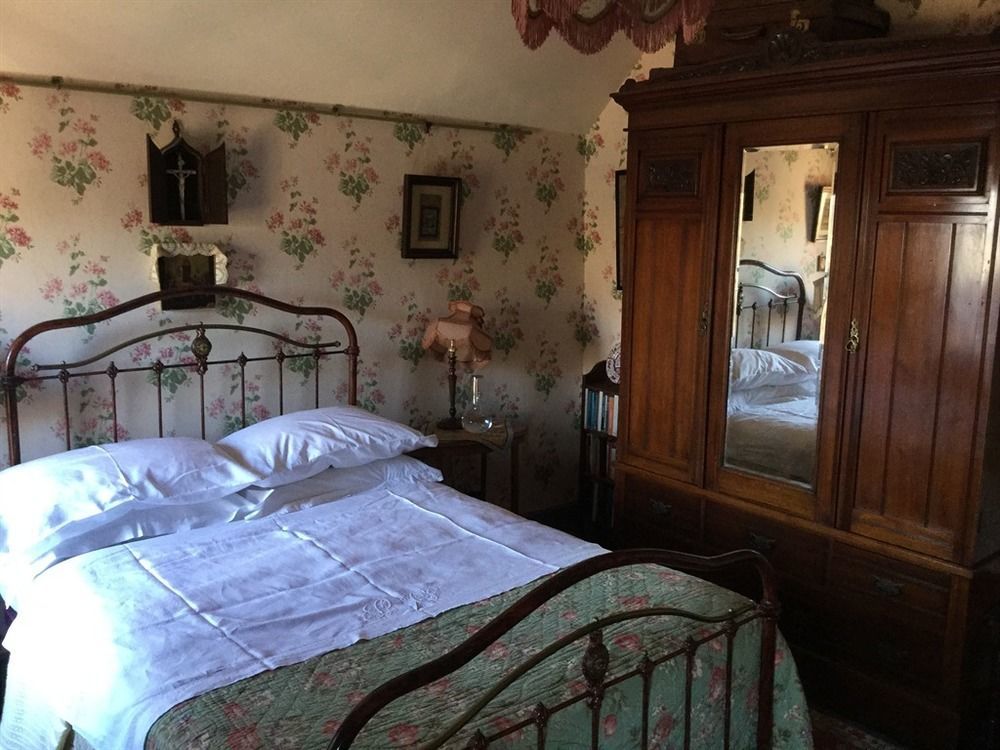 St Benedict - Victorian Bed And Breakfast Χέιστινγκς Εξωτερικό φωτογραφία